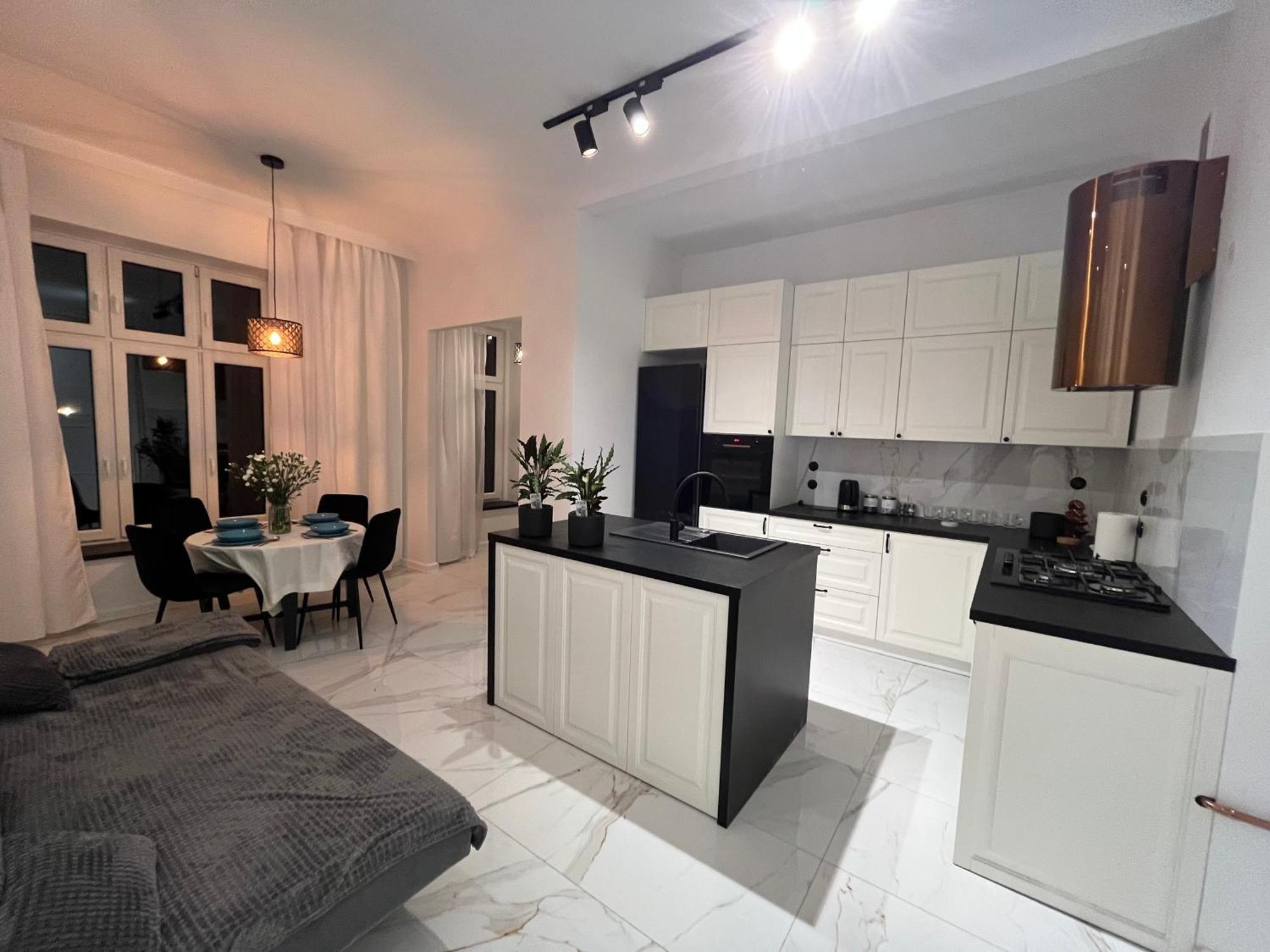 Apartment Jezyce Centrum *